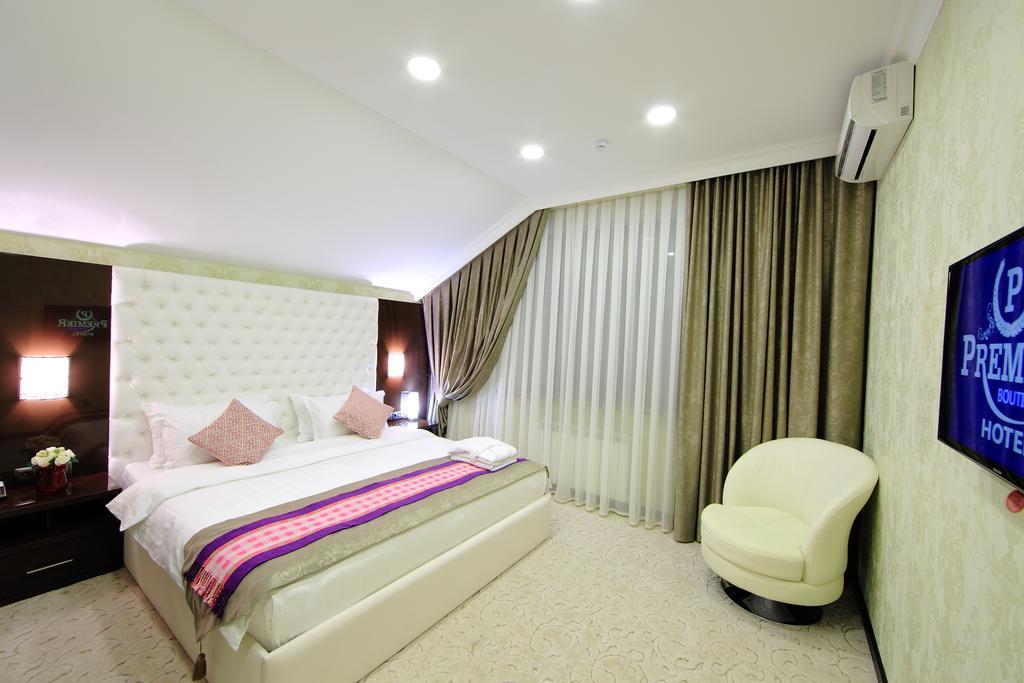 Premier Hotel Bishkek Exterior foto